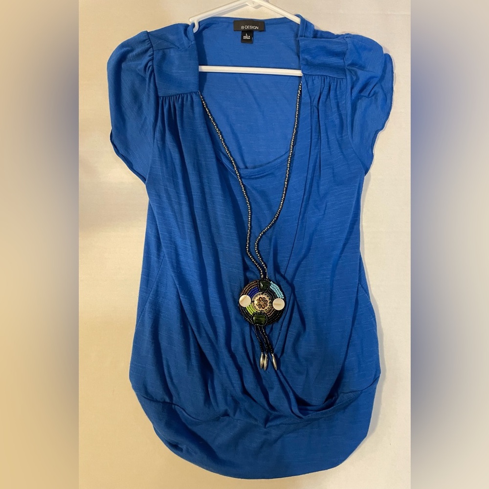 Venus Royal Blue Short Sleeve Scoop Neck Tunic with Necklace Accent